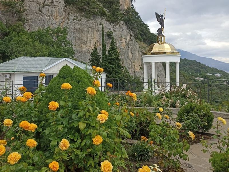 Индивидуальная обзорная экскурсия из Фороса по Крыму - индивидуальная экскурсия в Форосе на машине гида длительностью 4 часа с количеством участников до 4 человек цена экскурсии 10700₽