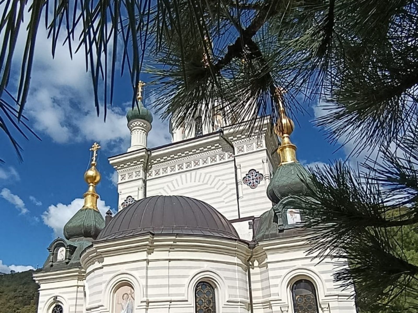 Храм