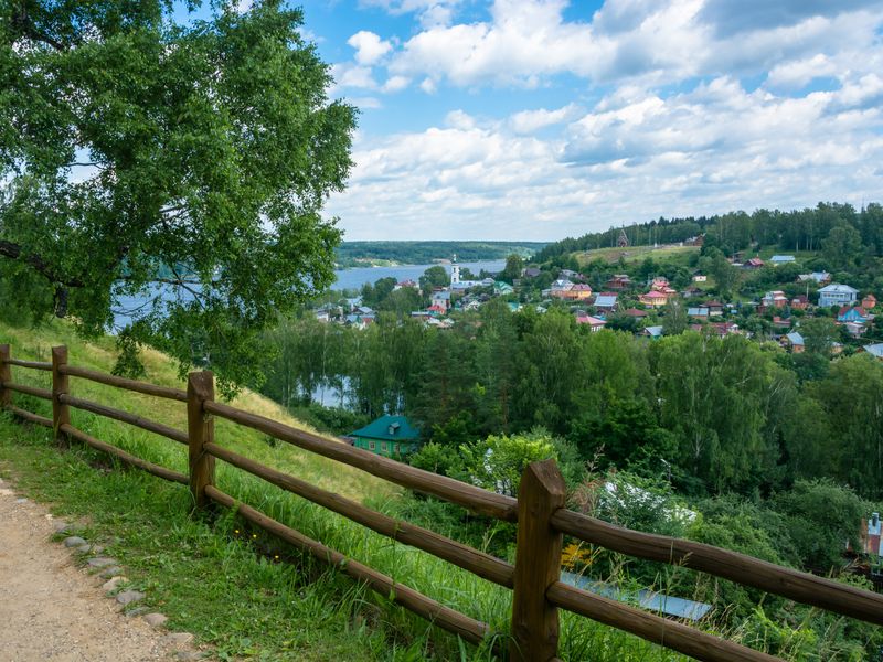 Вид на Плёс с Соборной горы