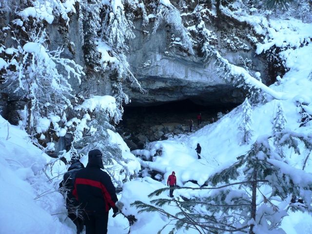 Групповая экскурсия из Шерегеша "В гости к снежному человеку"