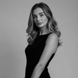 Оля гид в Маскате