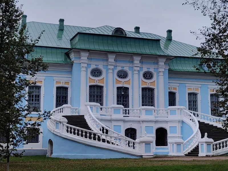 Экскурсия по Грибоедовским местам. Слава русского оружия в Вязьме - индивидуальная экскурсия в Смоленске на машине гида длительностью 8 часов с количеством участников до 3 человек цена экскурсии 20000₽