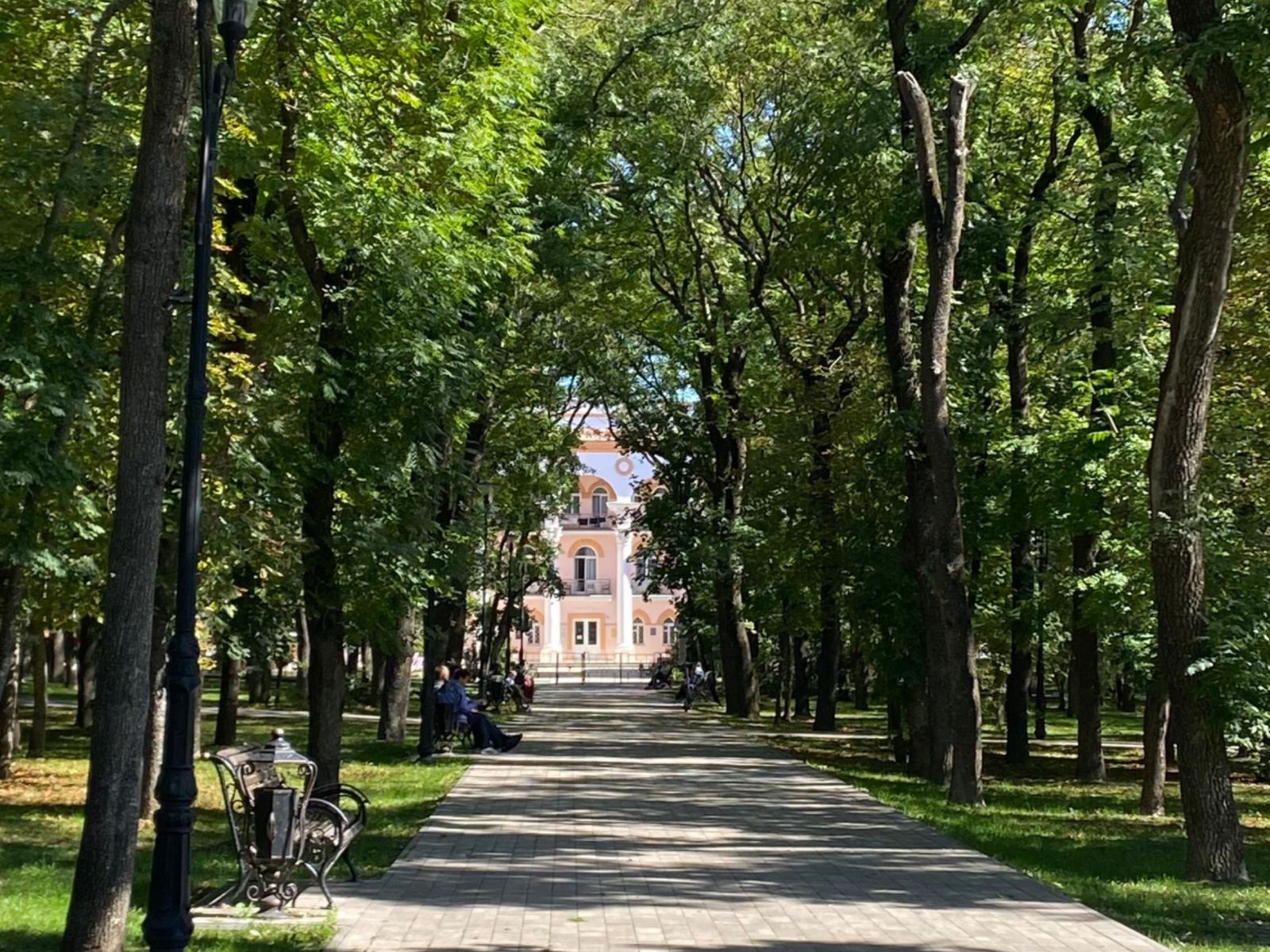 Курортный парк