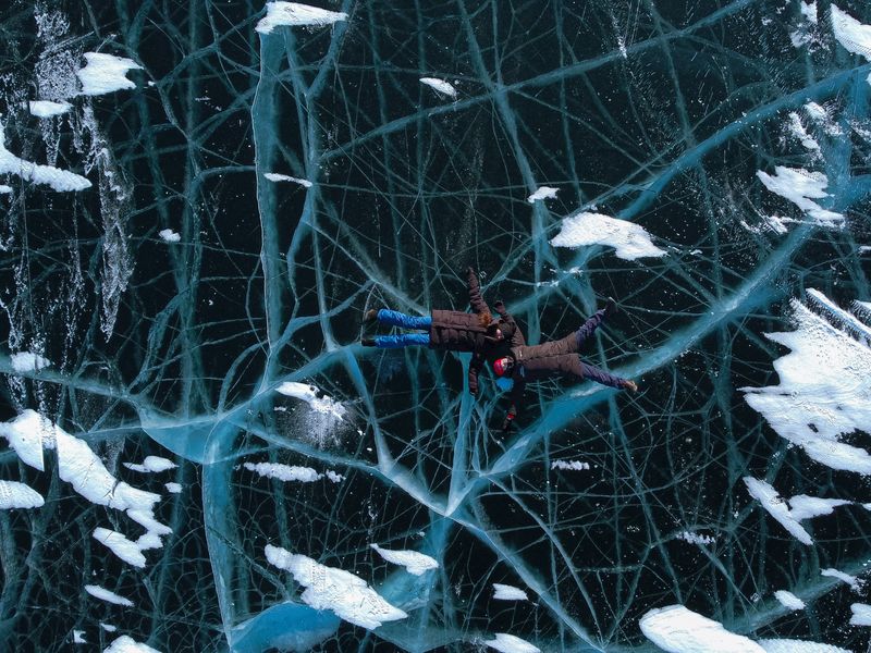 Экскурсия в Большое Голоустное: фотосессия в метановых пузырьках - групповая экскурсия в Иркутске на машине гида длительностью 11 часов с количеством участников до 6 человек цена экскурсии 8000₽