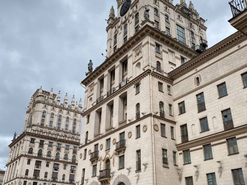 Индивидуальная обзорная экскурсия по Минску на авто с гидом - индивидуальная экскурсия в Минске на машине гида длительностью 3 часа с количеством участников до 3 человек цена экскурсии 13500₽