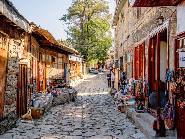 Экскурсия в Лагич — древнее селение ремесленников и мастеров