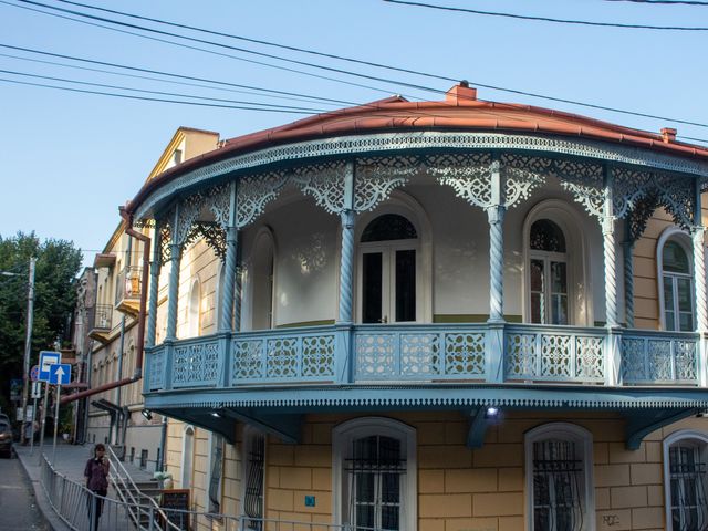 Индивидуальная тематическая экскурсия "Балконы Тбилиси"