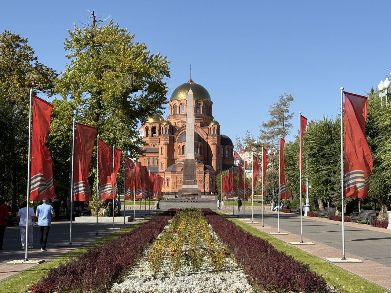 Групповая обзорная экскурсия "Царицын — Сталинград — Волгоград" - групповая экскурсия в Волгограде пешком длительностью 2 часа с количеством участников более 20 человек цена экскурсии 2000₽