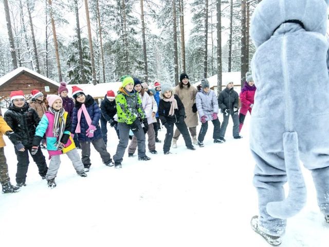 Новогодняя детская экоэкскурсия из Санкт-Петербурга к оленям — фото 3
