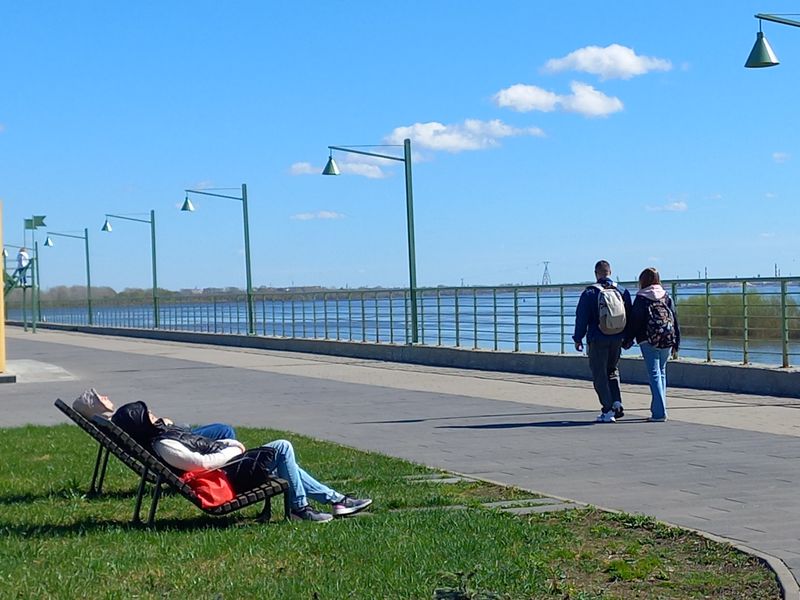 Зона отдыха на Стрелке