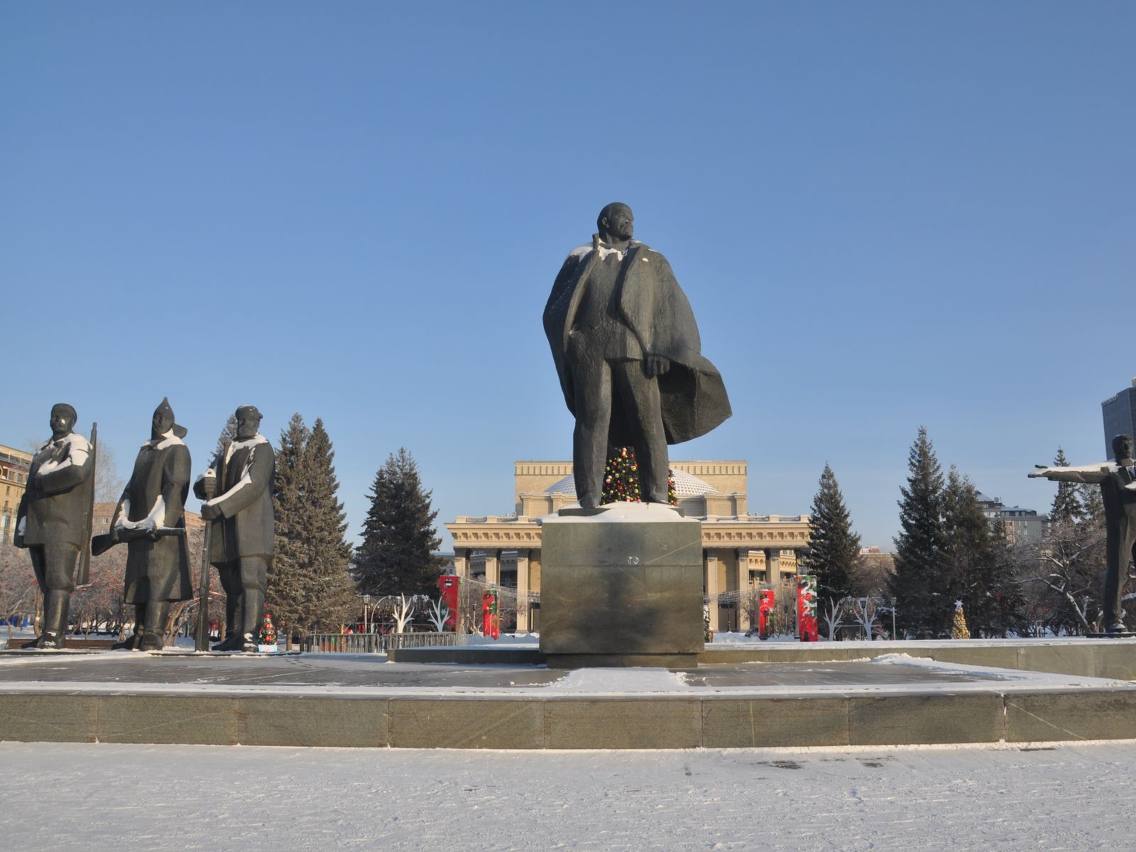 Площадь Ленина