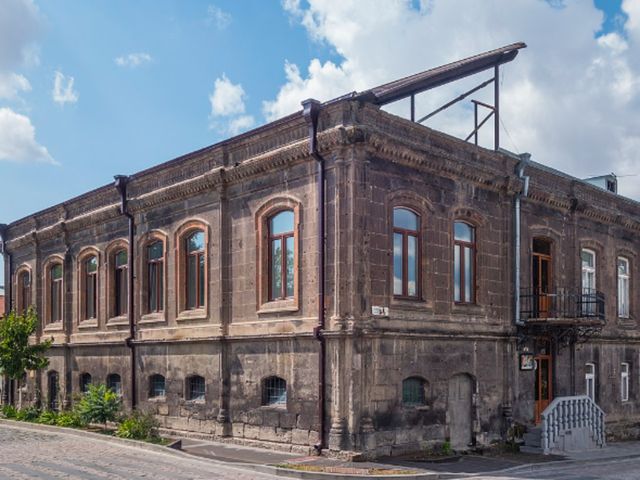 Индивидуальная экскурсия в Гюмри — городе улыбок и испытаний