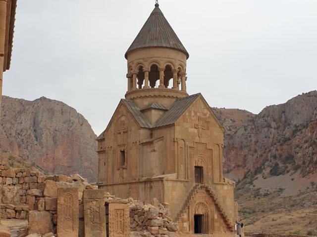 Экскурсия в Хор Вирап, Арени, Нораванк и крепость Смбатаберд — фото 3