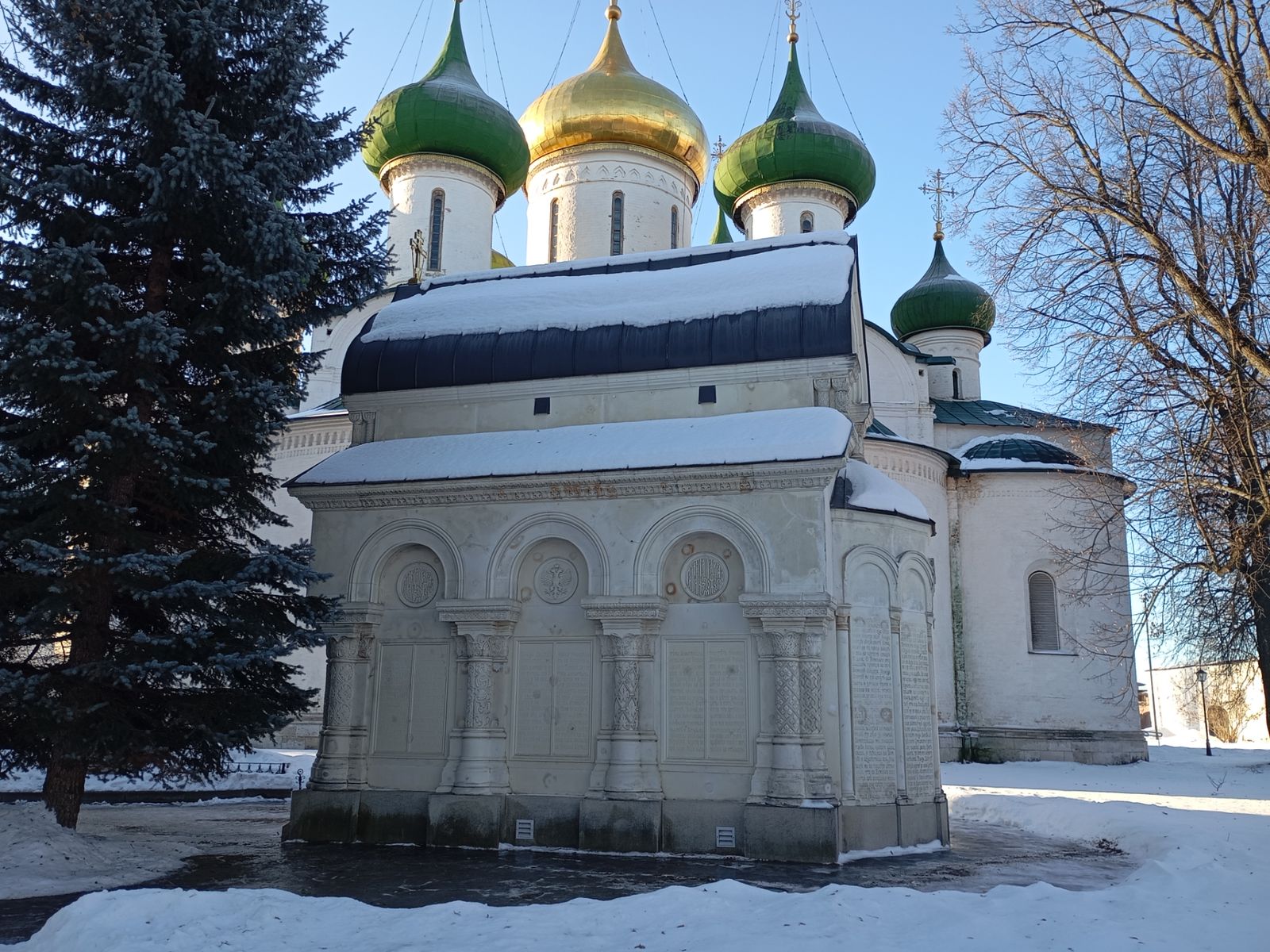 Гробница Пожарских