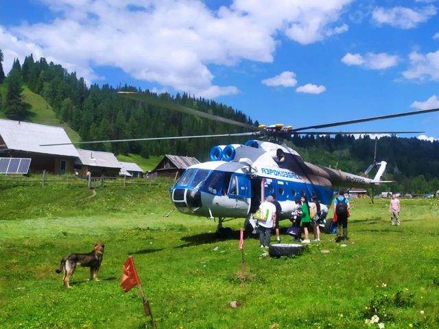 Вертолетная обзорная экскурсия на Ми-8 над Горной Шорией в группе