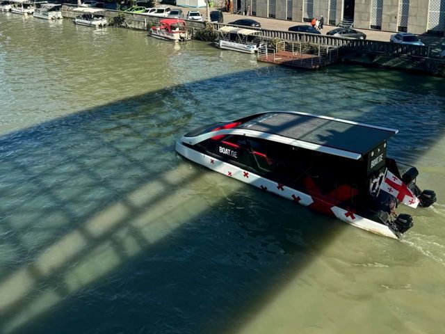 Обзорная экскурсия пешком и по реке: Тбилиси в отражении Мтквари