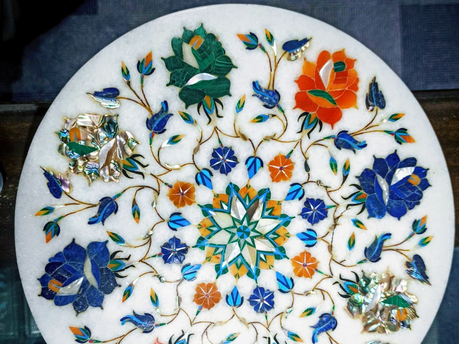 Инкрустация по мрамору