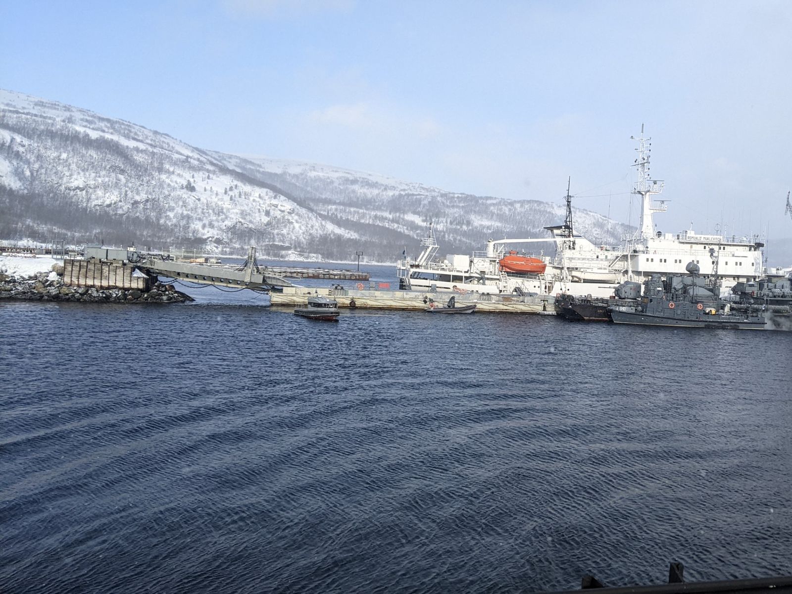 Причал военных кораблей гидрографии