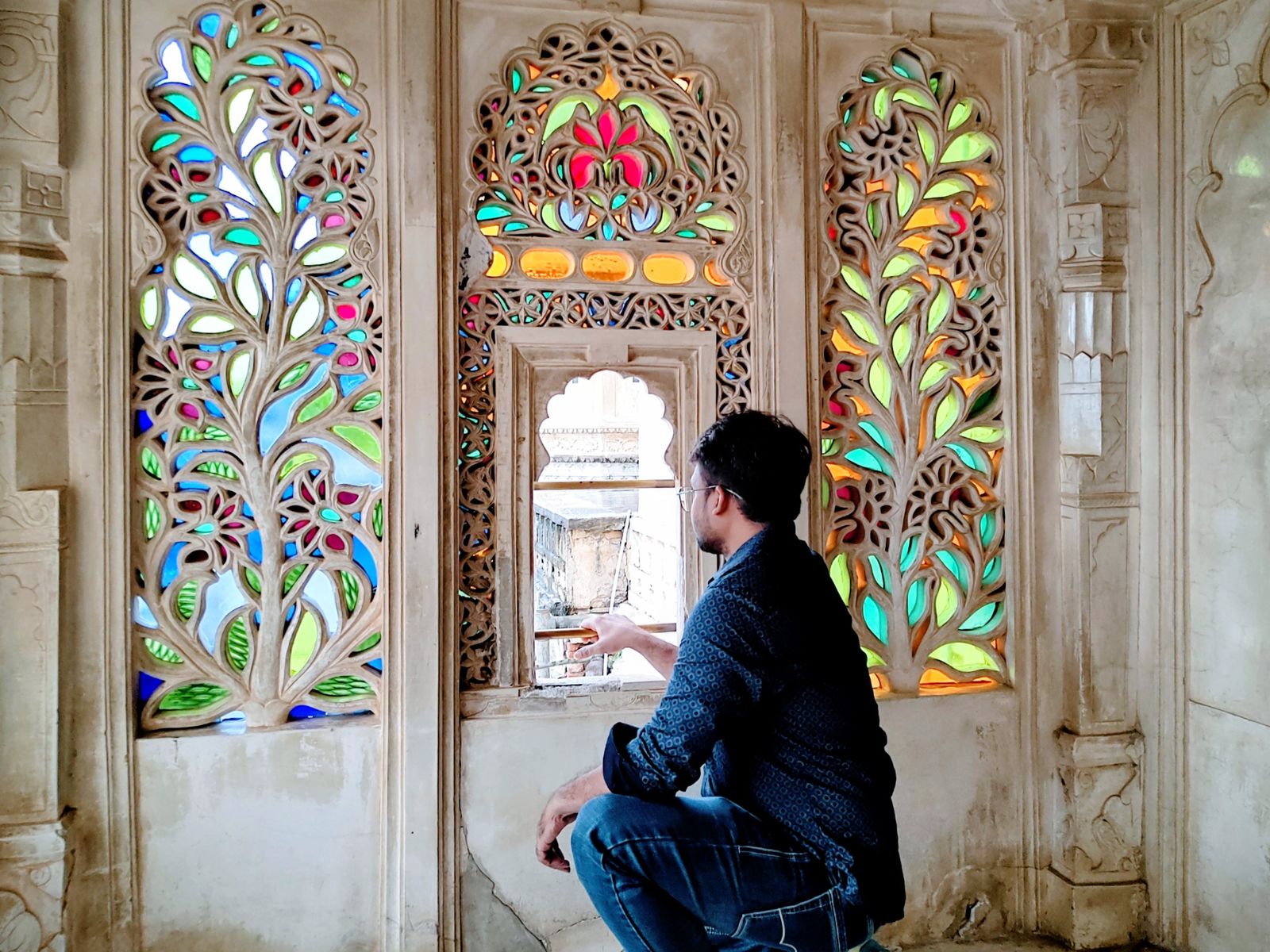 Витражное окно в городском дворце, Удайпур