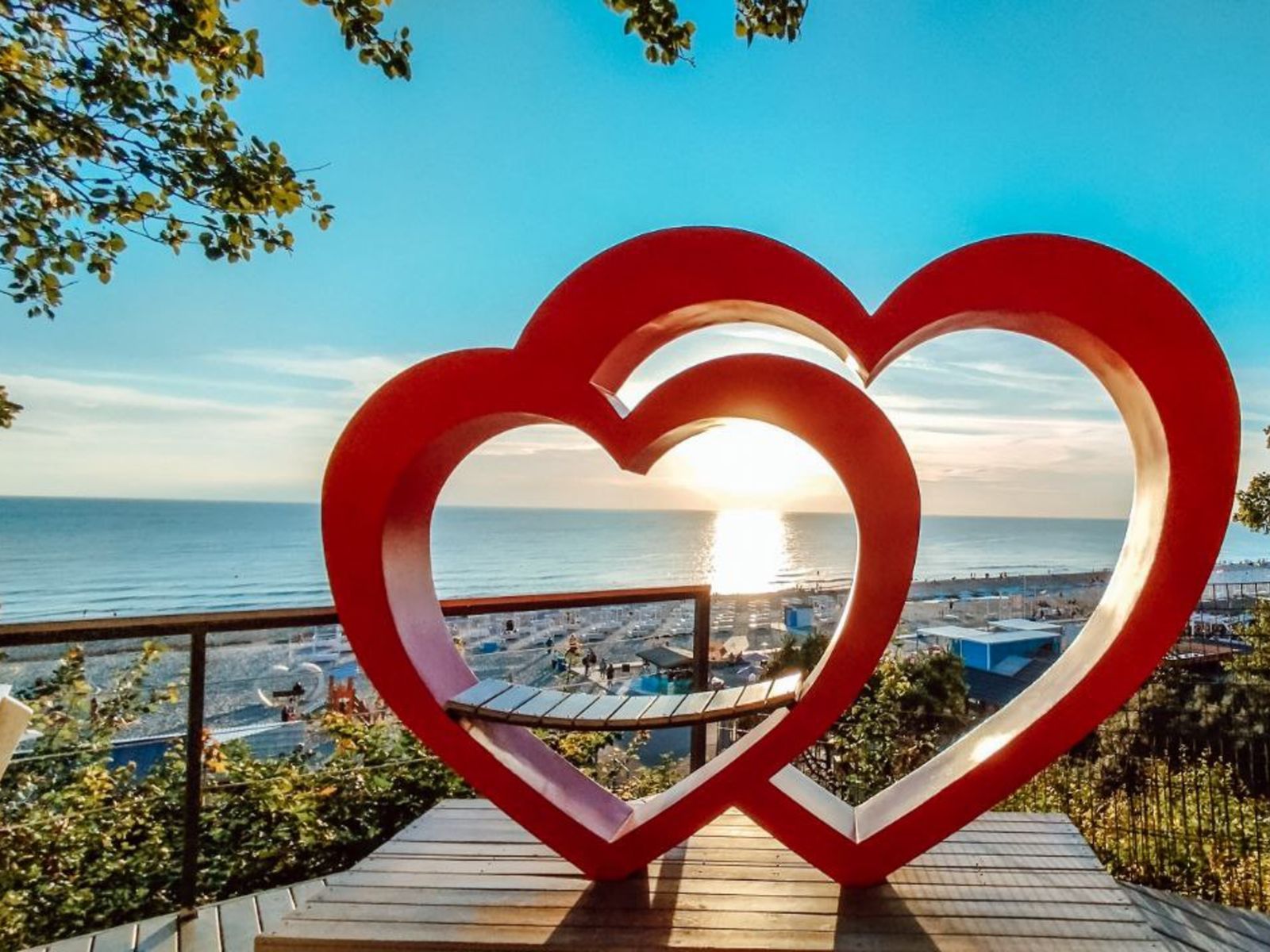 Променад. Поселок Янтарный