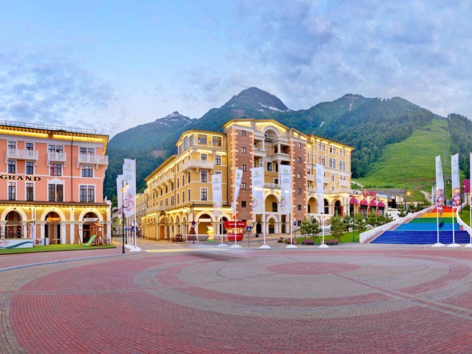 «Верхний город» — объекты выстроены на высоте +960 м