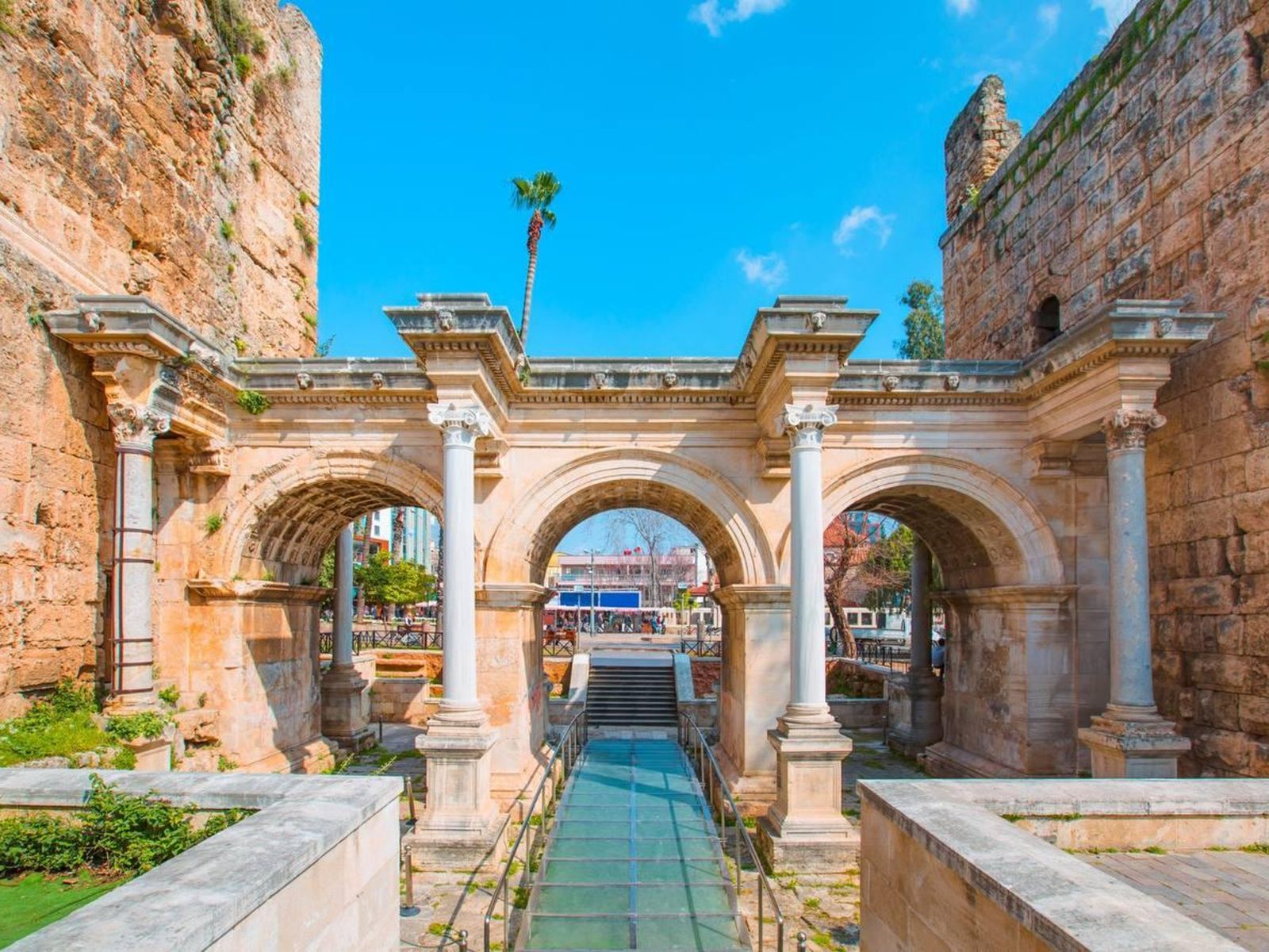 Ворота Адриана