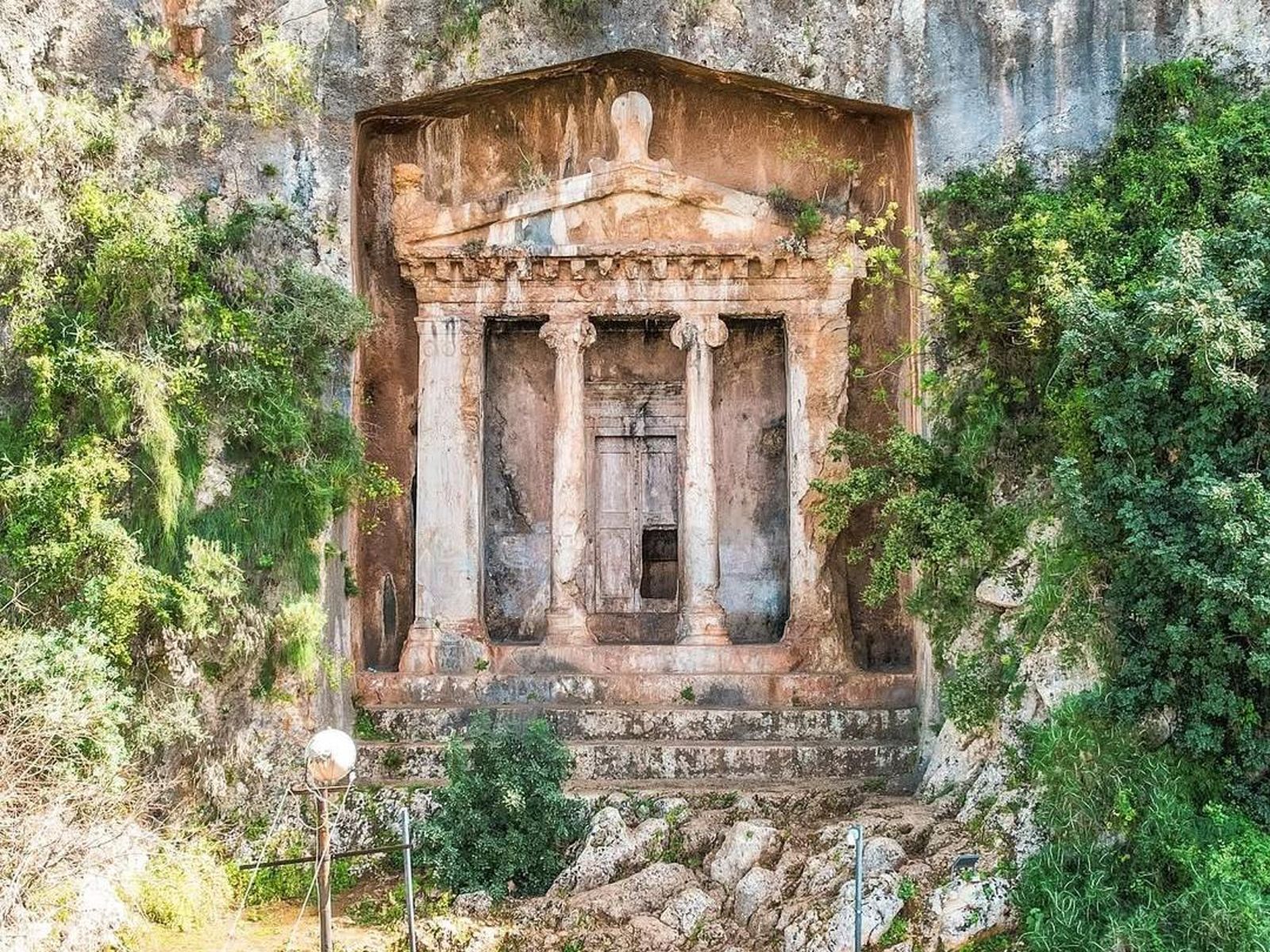 Ликийские гробницы