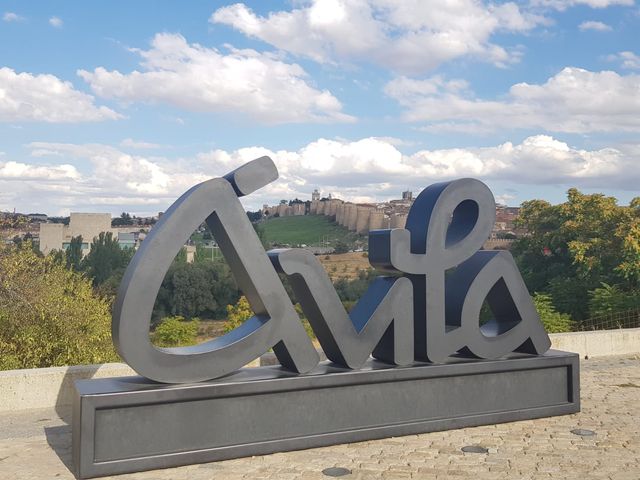 Индивидуальная обзорная экскурсия по Авиле