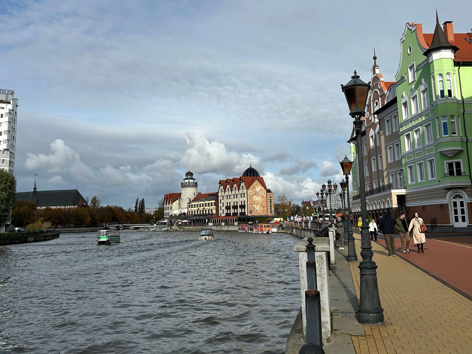 Набережная реки Преголя