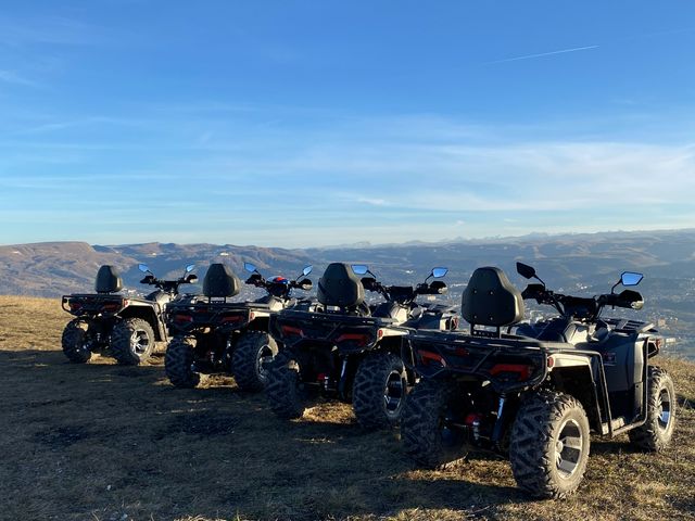 Обзорная поездка на квадроцикле на Боргустанский хребет
