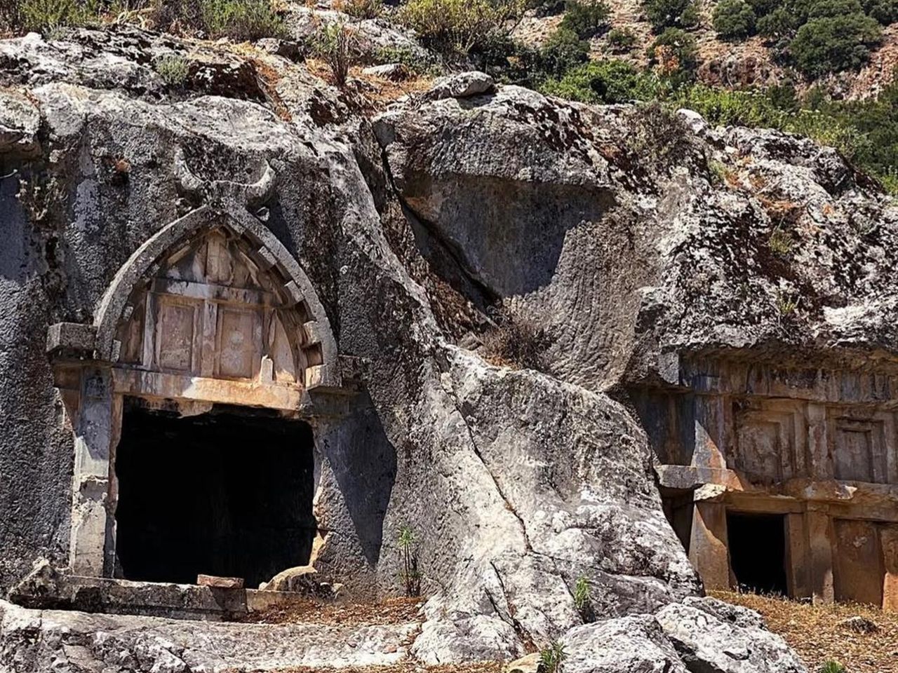 Обзорная экскурсия из Фетхие в Пинару, Ксантос и каньон Саклыкент - индивидуальная экскурсия в Фетхие на машине гида длительностью 7 часов с количеством участников до 3 человек цена экскурсии 470€