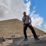 Валид гид в Каире