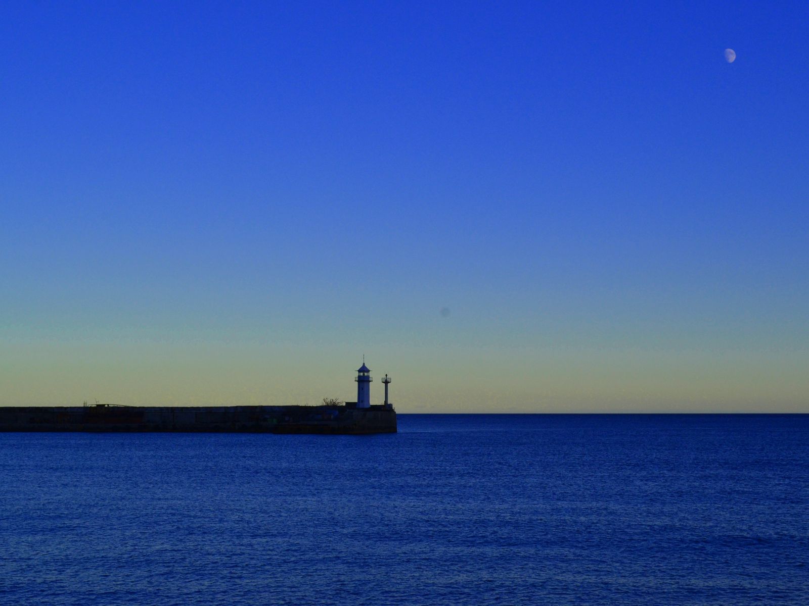 Панорамный пейзаж, исторический маяк