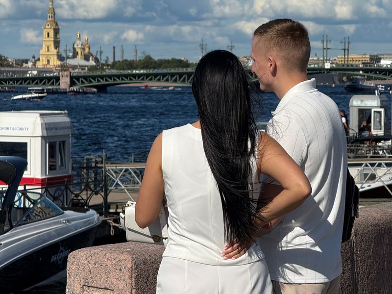 Туристы
