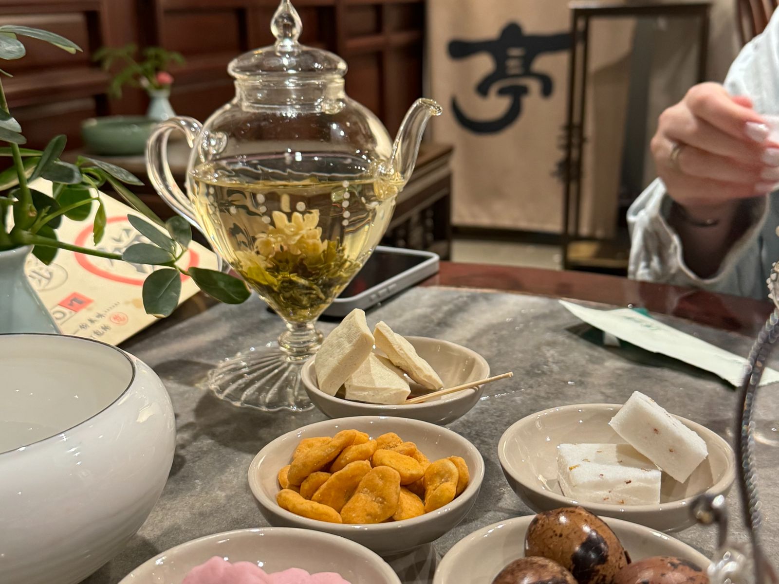 Традиционная чайная в Yuyuan garden