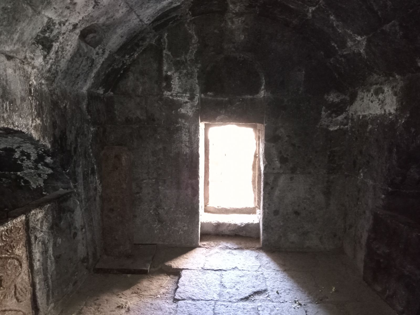 Внутри мавзолея