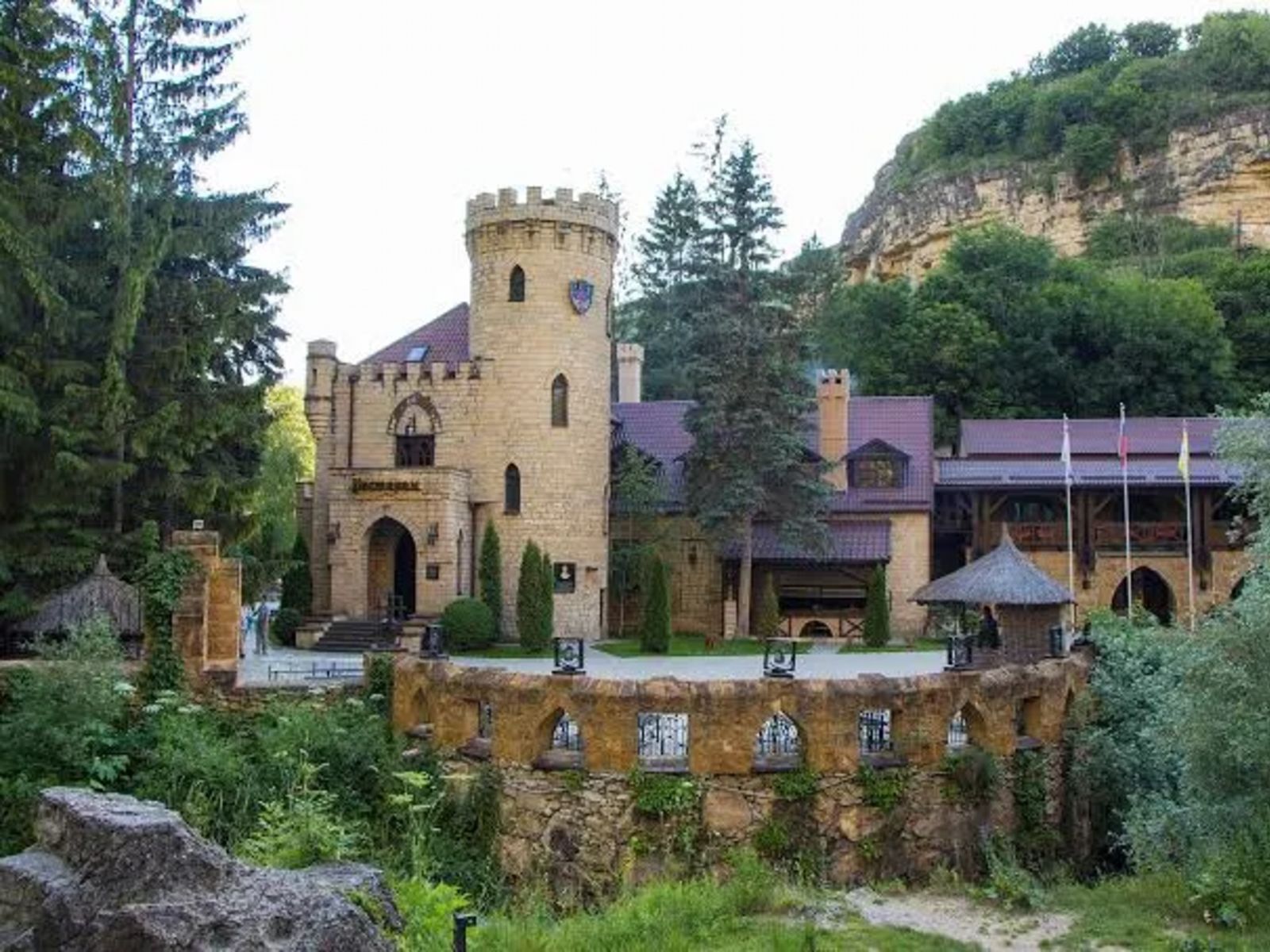 Замок каварства и любви