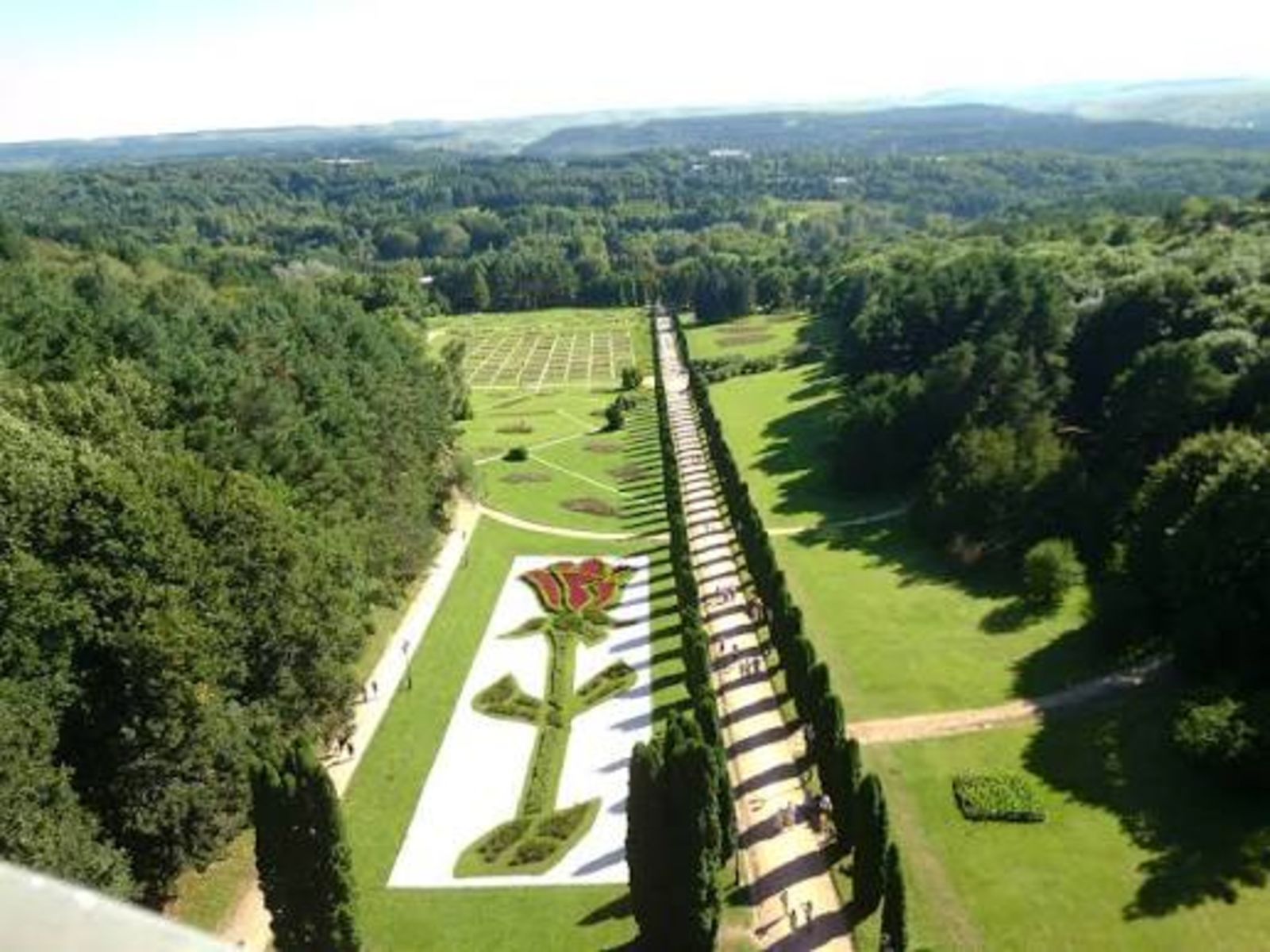 Парк. Долина роз