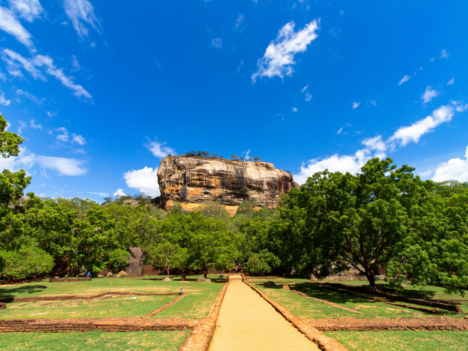 Львиная скала