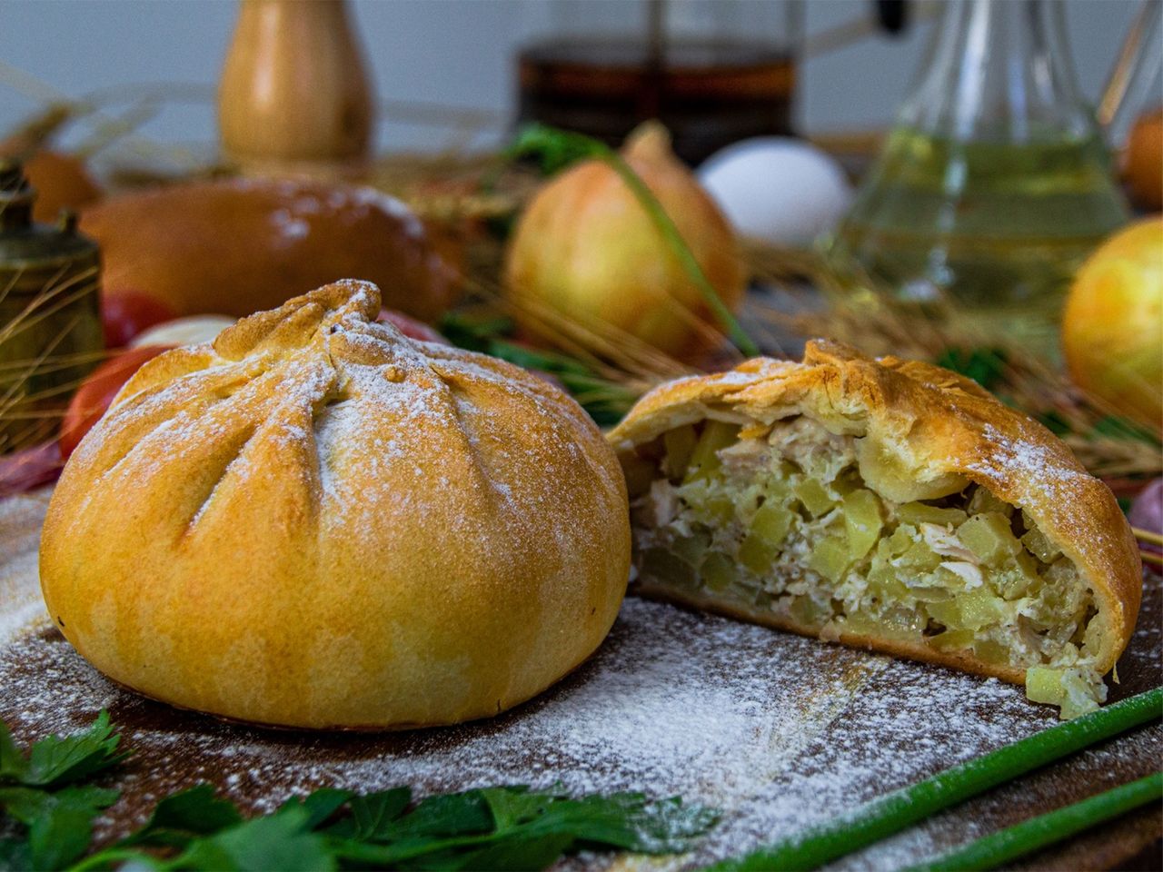 Групповая гастроэкскурсия "Вкусная Казань" с мастер-классом - групповая экскурсия в Казани пешком длительностью 3.5 часа с количеством участников до 10 человек со скидкой 15% еще 39 часов цена экскурсии 3867.5₽