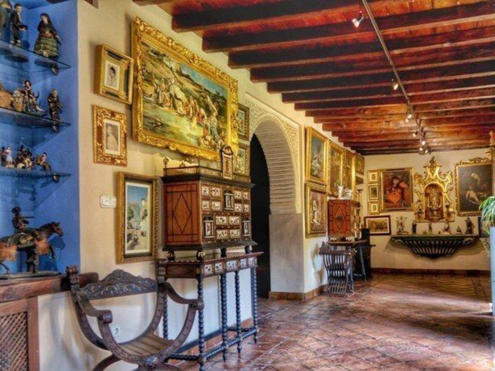 Дом Ахсарис