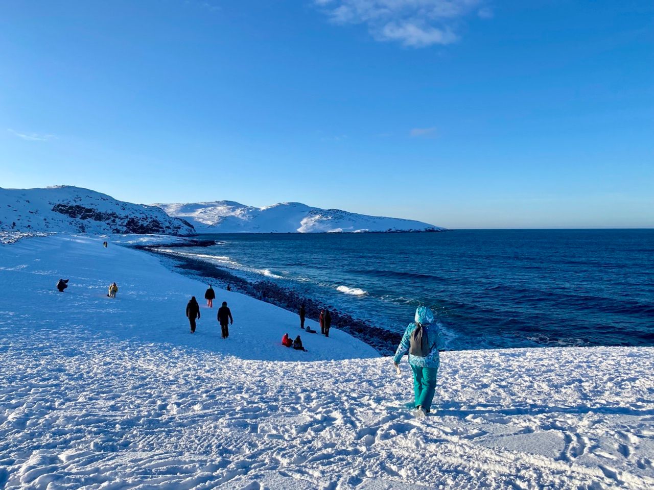 Обзорная экскурсия из Мурманска в Териберку: на краю земли - индивидуальная экскурсия в Мурманске на машине гида длительностью 10 часов с количеством участников до 4 человек цена экскурсии 15000₽