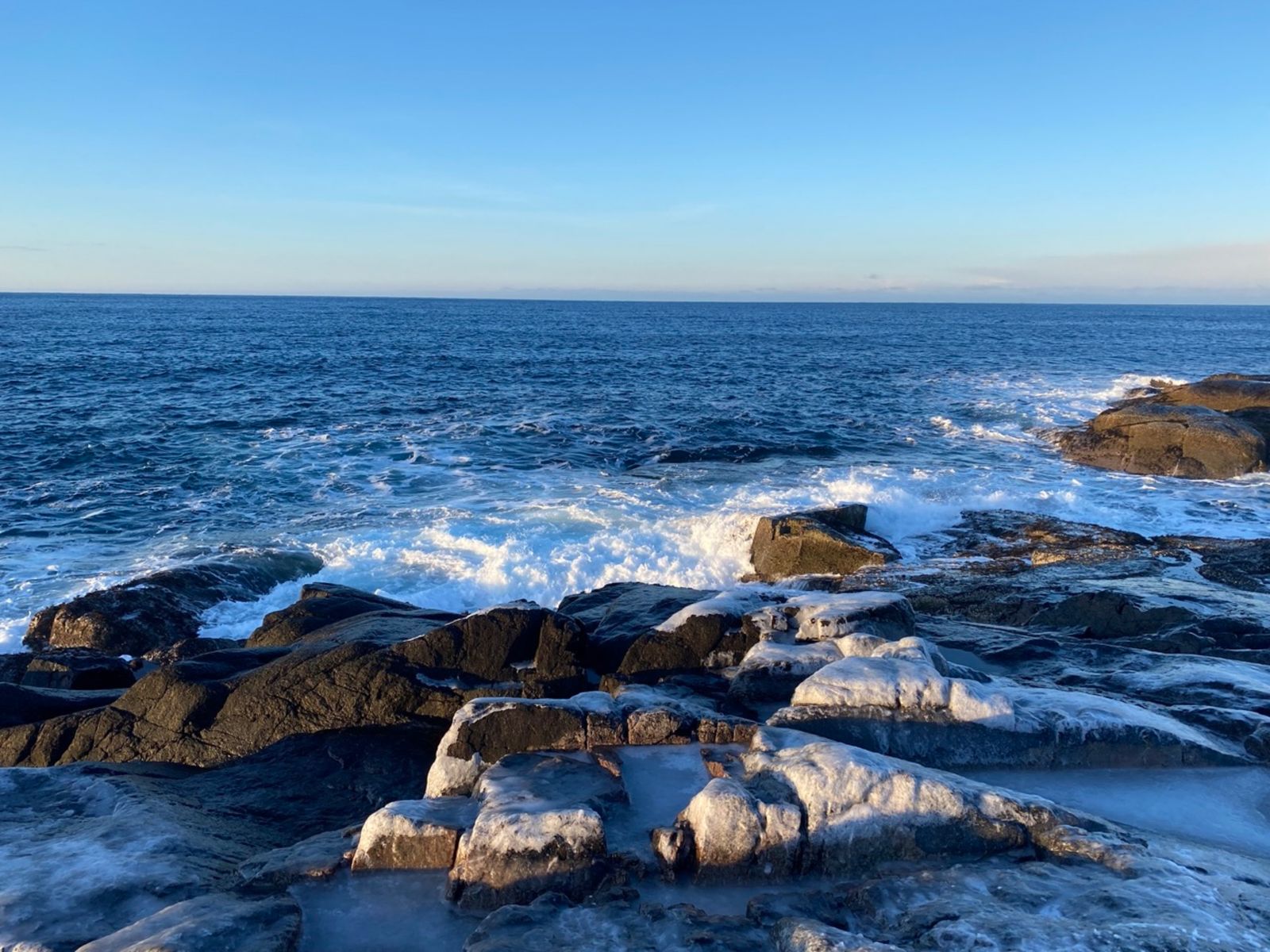 Море и камни