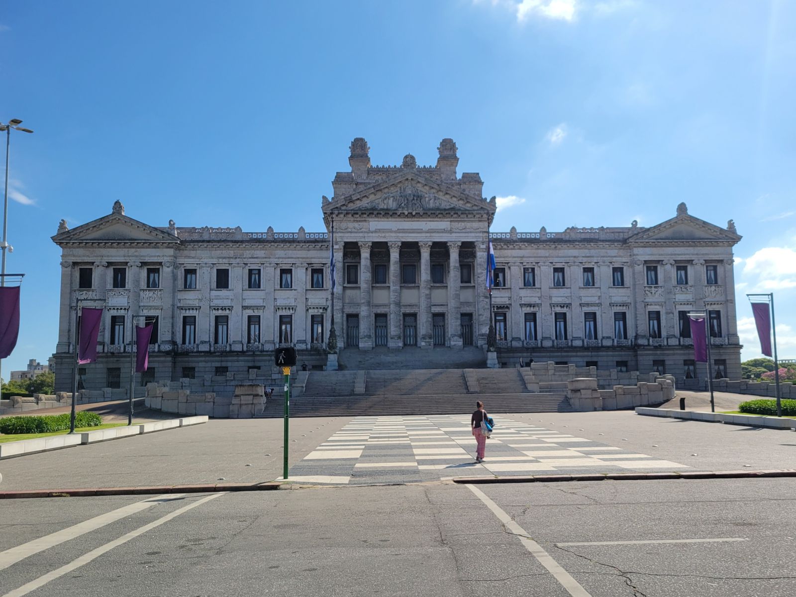 Законодательный дворец, центр и олицетворение законодательной власти 