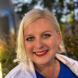 Елена гид в Гранаде