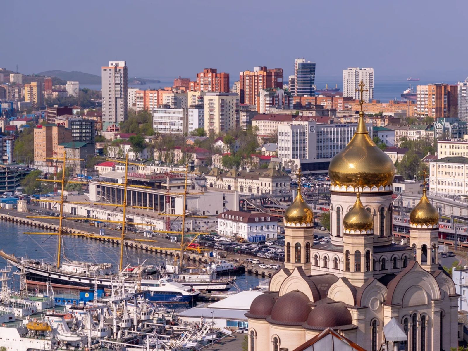 Вид на центр Владивостока