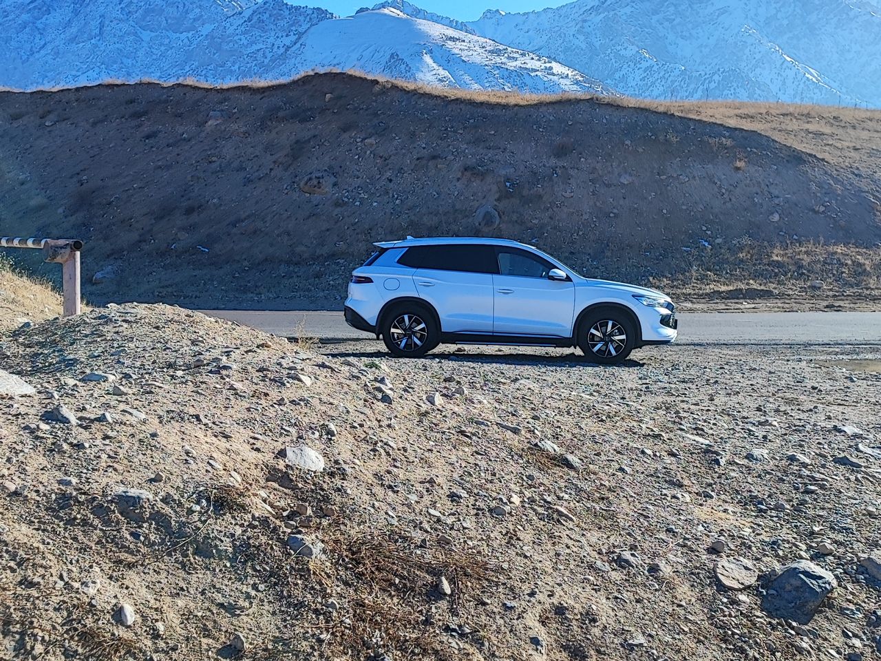 Обзорная экскурсия из Ташкента в горы Тянь-Шань на электрокаре - индивидуальная экскурсия в Ташкенте на машине гида длительностью 6 часов с количеством участников до 4 человек цена экскурсии 120€