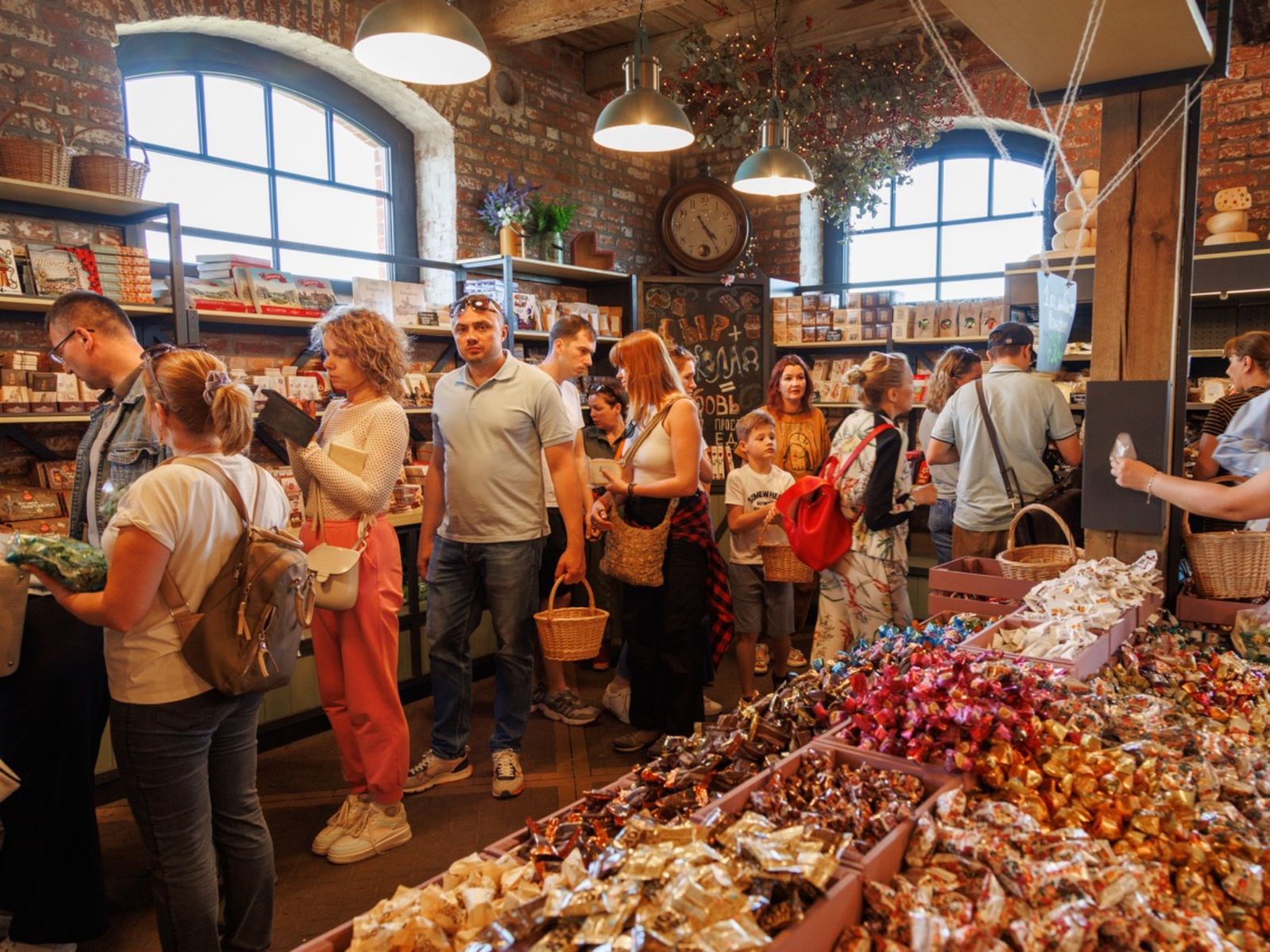 Ремесленный сыр и шоколад