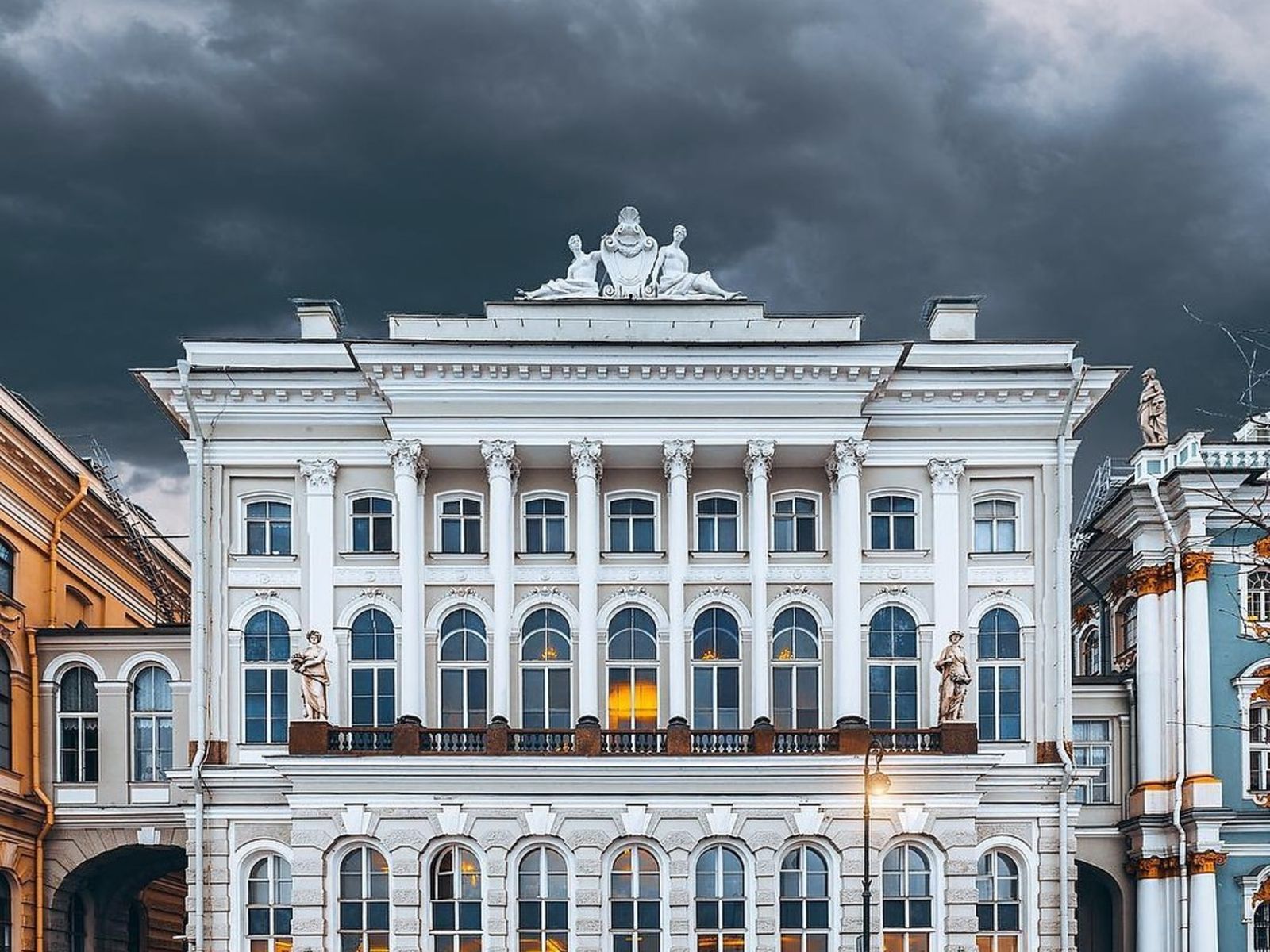 Эрмитаж. Как попасть без очереди?