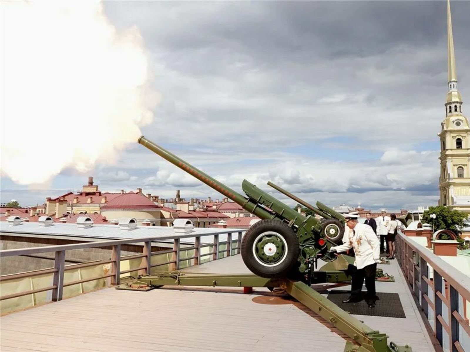 Полуденный выстрел